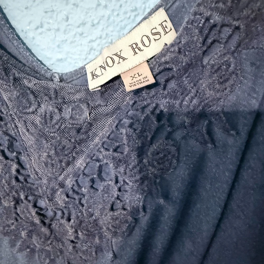 Knox Rose washed blue Lace Accent tank top long length - Picture 5 of 6